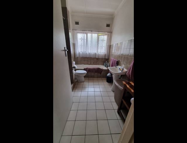 3 BEDROOM HOUSE FOR SALE IN MEER EN SEE